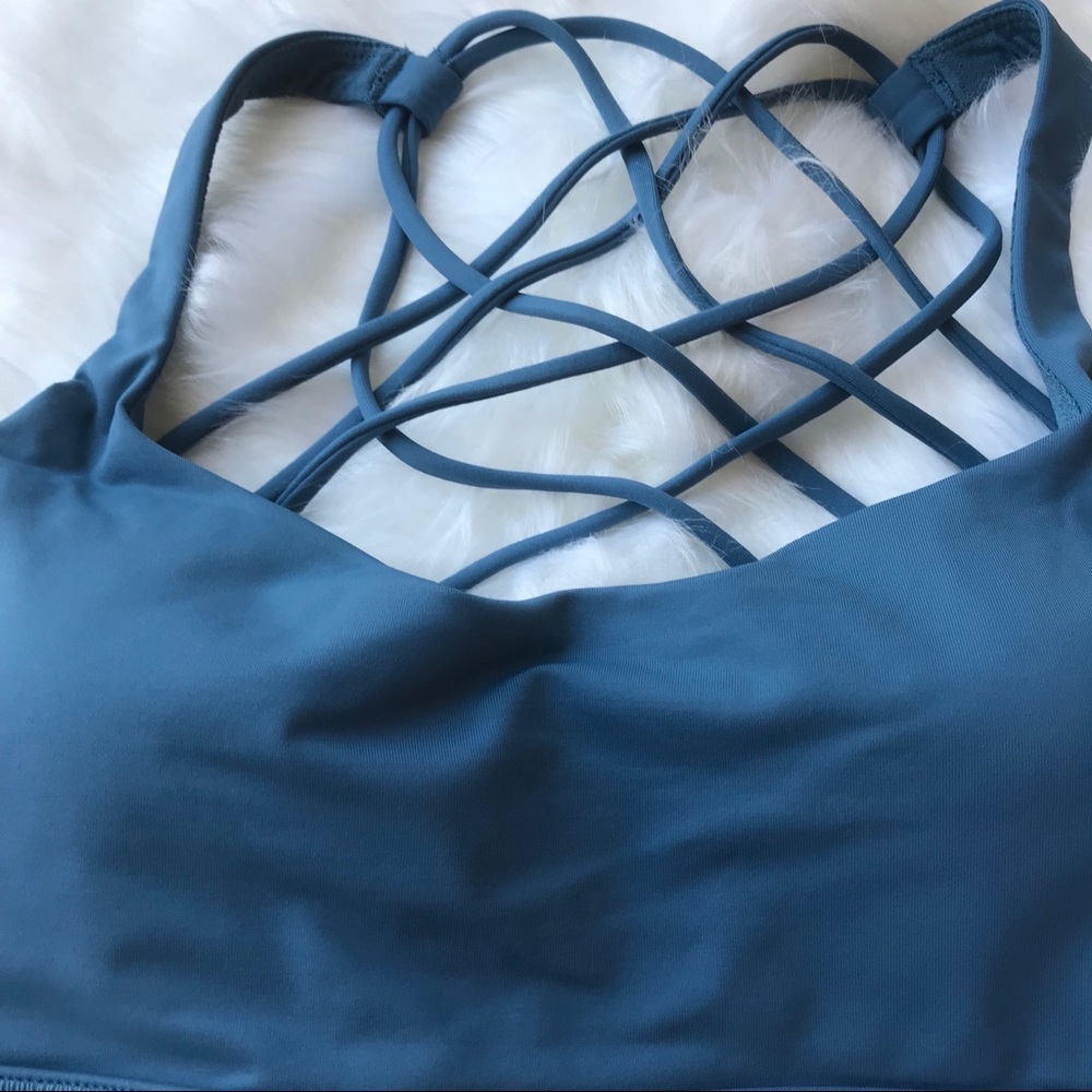 NWT ILLN LULULEMON FREE TO BE BRA WILD - - Size 10 - Picture 2 of 7